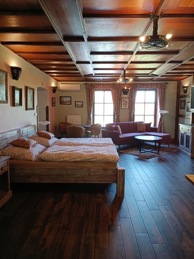 Appartamento U Paluku Chrudim Esterno foto